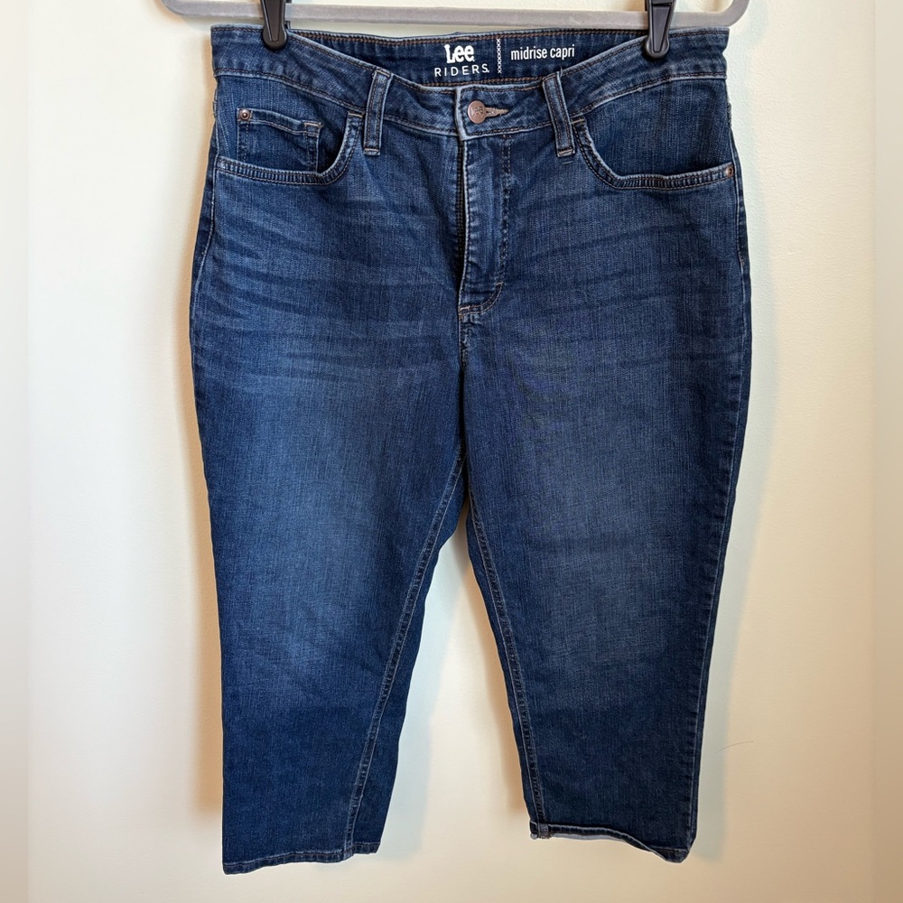 Lee Dark Blue Midrise Capri Jeans Size 12